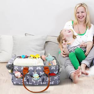 Organisateur de couches personnalisé avec couvercle et matelas à langer, grand panier de rangement pour couches et articles de puériculture - Product Image 6