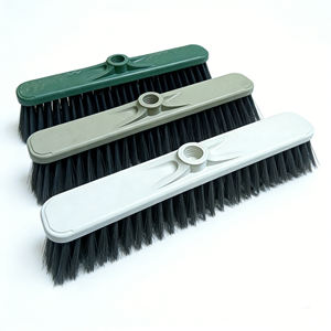 Escoba Doméstica Resistente y Ecológica de Alta Calidad de Fábrica China, Escoba con Cerdas Suaves de PET, Palo de Escoba de Plástico para Limpieza de Pisos en Interiores - Product Image 2