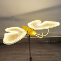 Lampe sur pied LED lumineuse en forme de papillon pour allée de mariage, éclairage de chemin, décoration de salle de banquet