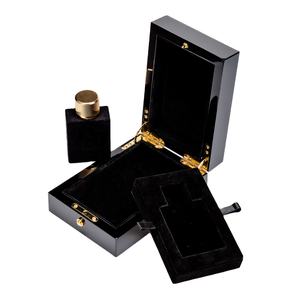 Boîte d'emballage de parfum noir Boîte cadeau dure de parfum en bois haut de gamme avec laque de <span class=keywords><strong>piano</strong></span> Eva Fini de luxe pour cosmétique 100ml 50ml - Product Image 3