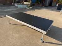 Scène modulaire légère en alliage d'aluminium élégante de 4*8 pieds avec installation rapide pour les événements