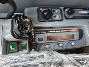 รถขุดตีนตะขาบ Kubota KX080-4 มือสอง สภาพดีเยี่ยม ได้รับการรับรอง EPA CE ชั่วโมงการทำงานต่ำ 8 ตัน รวมเครื่องยนต์ มอเตอร์ และปั๊ม - Product Image 5
