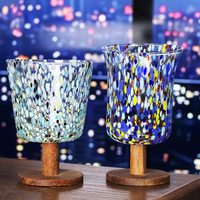 Design créatif fait à la main coloré cristal simple avec tige en bois texture de surface verre solide verre à vin