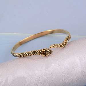 Dainty 18k กำไลข้อมืองูแบบปรับได้สร้อยข้อมืองูเปิดสแตนเลสสำหรับงานแต่งงานสไตล์โบฮีเมียนเปิด - Product Image 6
