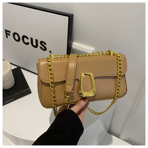 Sacs à main de luxe unisexes <span class=keywords><strong>Looen</strong></span>, capacité 2-2,9 L, vente en gros, sacs à bandoulière en PU avec fermeture éclair et chaîne - Product Image 6