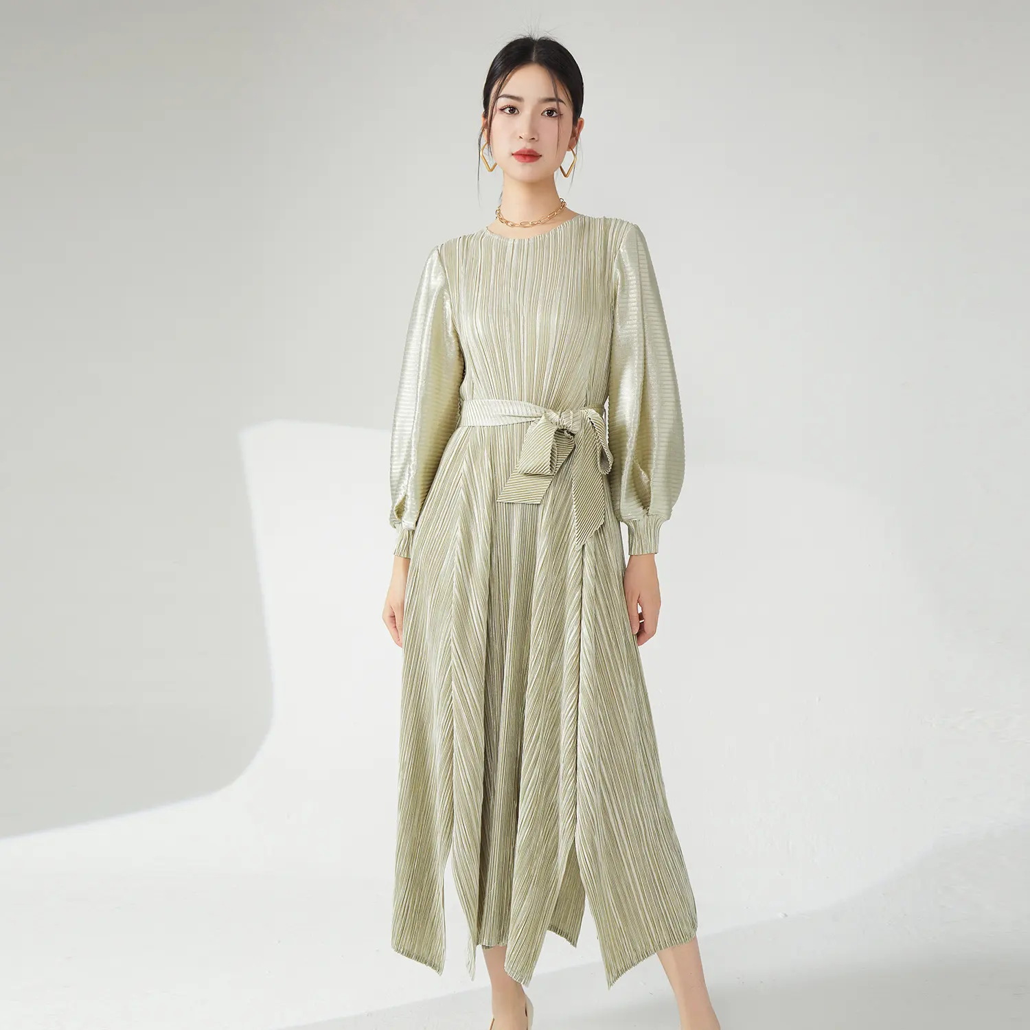 Femmes de haute qualité nouveau Style plissé Miyake robe couleur unie élégant élastique décontracté ceinture à manches longues modèle irrégulier