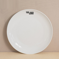 Assiette en porcelaine blanche en céramique avec logo Fabrication sur mesure vente en gros