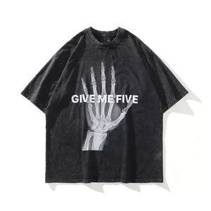 T-shirt vintage distressed con grafica a scheletro e torace, vestibilità ampia, top streetwear da uomo - Product Image 3