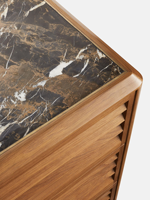Commode antique pour salon, armoire de rangement avec panneaux en bois massif, design rétro vintage