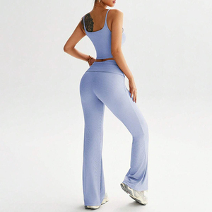 Ensemble de sport <span class=keywords><strong>3</strong></span> pièces FH : débardeur sans manches, manteau à manches longues et leggings taille haute, doux, extensible et à séchage rapide pour le fitness et la gym - Product Image 3