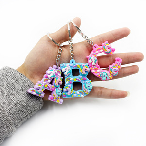 <span class=keywords><strong>Porte</strong></span>-clés en caoutchouc PVC souple avec les lettres de l'alphabet, <span class=keywords><strong>licorne</strong></span> 3D, <span class=keywords><strong>personnalisé</strong></span> - Product Image 1
