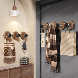 Crochets à ventouse Blue Vine, organisateur de clés mural rond en bois de noyer, design minimaliste pour entrée et salle de bain - Product Image 1