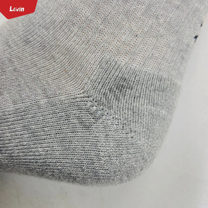 Calcetines tobilleros de algodón transpirable para hombre Diseño antideslizante de corte bajo para comodidad y estilo diario Precio al por mayor para uso diario - Product Image 6