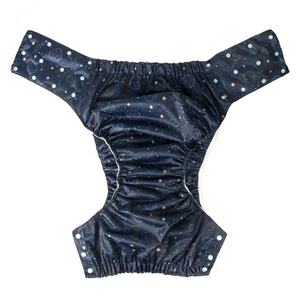 حفاضات قماشية للكبار بطباعة ملونة من البولي يوريثان الحراري مع حشوة ماصة وقابلة للتعديل بكباسين جانبية، قابلة للغسل وإعادة الاستخدام ومقاومة للتسرب عند الساقين - Product Image 3