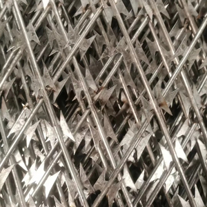 Fil de concertina en acier BTO-22 CBT-65 de haute qualité, fil barbelé rasoir, facile à installer - Product Image 1