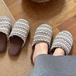 Nouvelle tendance : pantoufles plates en lin de style japonais pour femmes, silencieuses, pour sols en bois, personnalisables, avec une grande promotion - Product Image 2