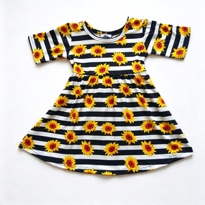 Ropa de Boutique para Niñas Milk Silk, Conjunto y Vestido con Estampado de Calabaza, Camiseta Infantil con Volantes y Rayas de Girasol y Camisa a Juego para la Familia - Product Image 4