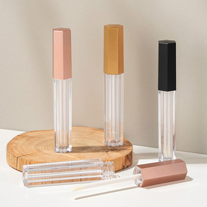 Wholesale 4ml <b>Clear</b> Square Cosmetic Lip <b>Container</b> Private Label Mini Empty Lip Gloss Tube with Rose Gold Lid and Screen Printing - Product Image 1