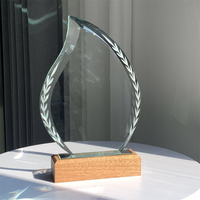 Trophée personnalisé ADL en verre cristal pour le sport, récompense honorifique avec base en bois, logo gravé et imprimé UV, cadeau tendance et élégant