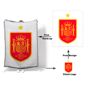 Couverture <span class=keywords><strong>tapisserie</strong></span> de soutien pour supporters de football 2026, motif d'équipe personnalisé, jacquard tissé, avec franges, pour promotion - Product Image 1