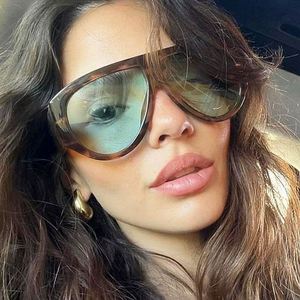 Gafas de Sol de Moda Retro 2025 para Mujer, Estilo Punk, de Pierna Ancha, Protección UV400, Modelo Piloto Extra Grandes - Product Image 1