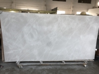 Feuilles de faux albâtre en pierre translucide feuilles de marbre de surface solide en onyx rétroéclairées pour la décoration murale intérieure