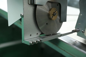 Machine de <span class=keywords><strong>d</strong></span>écoupe et <span class=keywords><strong>d</strong></span>'étalement de tissu CNC XIAOMAI 2024 pour usage domestique, <span class=keywords><strong>table</strong></span> de laminage, étaleur automatique 1,55 kW - Product Image 5