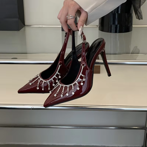 Chaussures de Mariée et Demoiselle d'Honneur 2026 en Satin Noir à Talons Hauts avec Strass et Chaîne à Franges – Élégance et Tempérament - Product Image 3