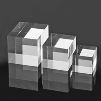Présentoir en acrylique transparent solide avec logo imprimé UV, bloc surélevé de 30 mm d'épaisseur pour la décoration intérieure