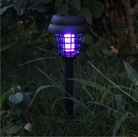 Grensoverschrijdende Outdoor Muggenmoordenaar Lamp Waterdichte Binnenplaats Tuin Insectenwerende Huishoudelijke Zonne-Energie Tuinverlichting