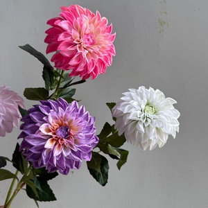 Nuovo Design Fiore di Dalia Artificiale in Seta, Singola Testa Rosa e Bianca, Fiori Artificiali di Dalia per Decorazioni Matrimoniali - Product Image 3