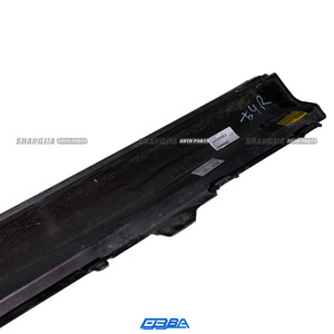 อะไหล่ถอดประกอบสเกิร์ตข้างขวาสำหรับรถยนต์โรลส์-รอยซ์ โกสต์ รุ่นที่ 4  ทำจากพลาสติก หมายเลขอะไหล่แท้ 51779851974 - Product Image 6