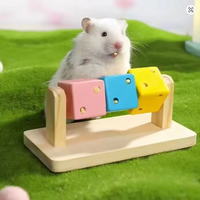 Interaktives Kauspielzeug, bunt, aus Holz, in Form eines Rubik's-Würfels, lustig, zur Linderung von Langeweile, für kleine Haustiere, Vögel, Papageien, Hamster, 150 g, XCWJ110