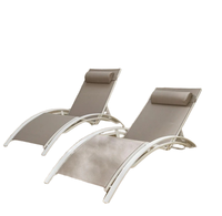 Chaise longue commerciale à cadre en aluminium à 4 positions avec tissu en fronde pour les salons des hôtels du patio extérieur