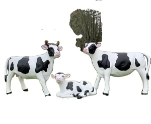 Estatua de Vaca de Resina Esculpida a Tamaño Real, Arte Folclórico, Marcas Realistas en Blanco y Negro, Resistente a los Rayos UV, Arte para Exteriores, para Regalos y Recuerdos - Product Image 1