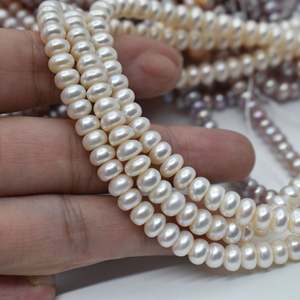 Collier WENCHI 1238 DIY en cours de fabrication, perles plates de haute qualité de 6 mm, perles d'eau douce naturelles, perles violettes naturelles, 37 cm - Product Image 1