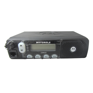 Radio Móvil Base EM400 CM340 CM160 VHF/UHF de 25 Watts con Teclado - Product Image 2