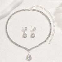 Parures de bijoux tendance pour femme : boucles d'oreilles en strass, colliers pendentifs en forme de V et de goutte d'eau, bracelets tennis, cadeau de mariage pour mariée