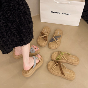 Nuevas pantuflas <span class=keywords><strong>para</strong></span> mujer, nueva moda versátil con faldas en verano, gente perezosa que sale <span class=keywords><strong>a</strong></span> <span class=keywords><strong>la</strong></span> <span class=keywords><strong>playa</strong></span> con <span class=keywords><strong>sandalias</strong></span> geniales - Product Image 2