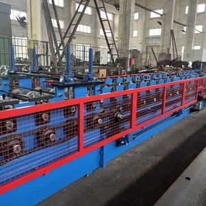 Rouleau <span class=keywords><strong>de</strong></span> <span class=keywords><strong>porte</strong></span> <span class=keywords><strong>de</strong></span> <span class=keywords><strong>garage</strong></span> <span class=keywords><strong>sectionnelle</strong></span> non isolante en acier réglable <span class=keywords><strong>de</strong></span> 433mm à 610mm <span class=keywords><strong>de</strong></span> largeur formant la machine - Product Image 4