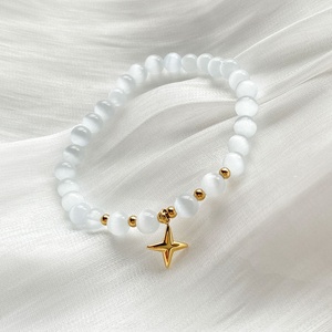 Set di gioielli a doppio strato da donna in acciaio inossidabile placcato oro 18 carati bracciale con ciondolo in pietra opale elastico con stella polare astrale e luna - Product Image 5