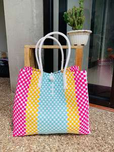 Bolso de Mano Tejido a Mano de Primera Calidad para Mujer, Bolso de Playa Veraniego de Moda con Material Reciclado, Bolso de Plástico Sembagi Azul al por Mayor, Talla S - Product Image 2