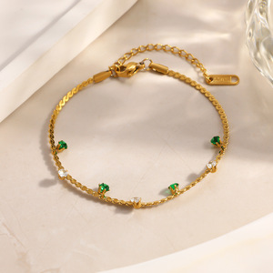 SUMMLY - Pulsera Apilable de Acero Inoxidable con Zirconia Verde Trébol Chapada en Oro de 18K, Joyería de Moda para Mujer, Resistente al Agua, para la Playa - Product Image 6