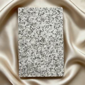 بلاط جرانيت أبيض سمسمي بسمك 2 سم |   بلاط أرضيات خارجي مانع للانزلاق |   بلاطات رصف متينة للحدائق والفناءات والمناطق التجارية - Product Image 3