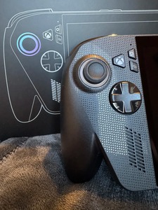 Console de Jeu Portable Rétro As US RO G Ally X Z2 7 Pouces 120Hz FHD IPS Win 11 pour Joueurs, 24 Go + 1 To, Batterie 80 Wh - Product Image 6