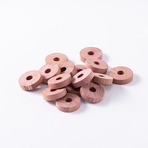 Anneau circulaire en bois de cèdre et bloc de cèdre rouge naturel personnalisé 4,0x0,85CM, emballage personnalisé, vente en gros directe usine Chine - Product Image 1