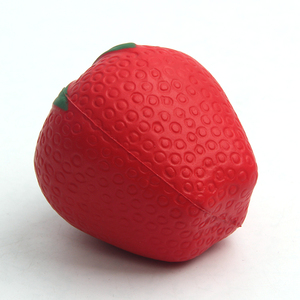 Pelota Antiestrés de Espuma de PU con Forma de Fresa Personalizada para Promoción y Regalo, Frutas y Verduras - Product Image 3