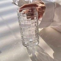 Verre résistant à la chaleur, tasse à eau moderne minimaliste gaufrée pour usage domestique, résistante aux hautes températures, couleur unie