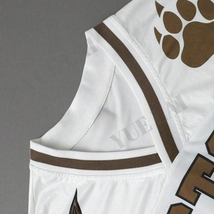 Completo Estivo da <span class=keywords><strong>Uomo</strong></span> Due Pezzi Streetwear Personalizzato <span class=keywords><strong>Stile</strong></span> Y2K Hip Hop Firmato in 100% Cotone di Alta Qualità con T-shirt e Pantaloni Casual - Product Image 2