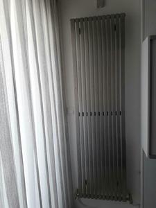 Radiatore Verticale a Parete in Acciaio Inossidabile <span class=keywords><strong>Grigio</strong></span>, Scaldasalviette Flessibile a Base d'Acqua - Product Image 4